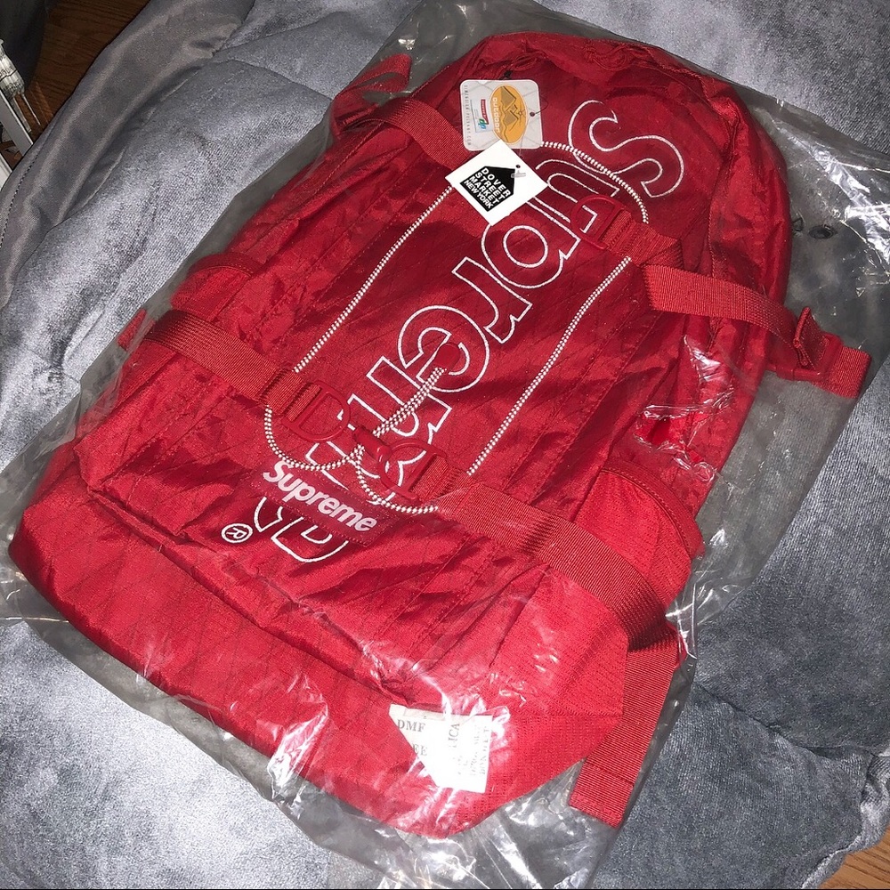 FW18 Supreme Red backpack